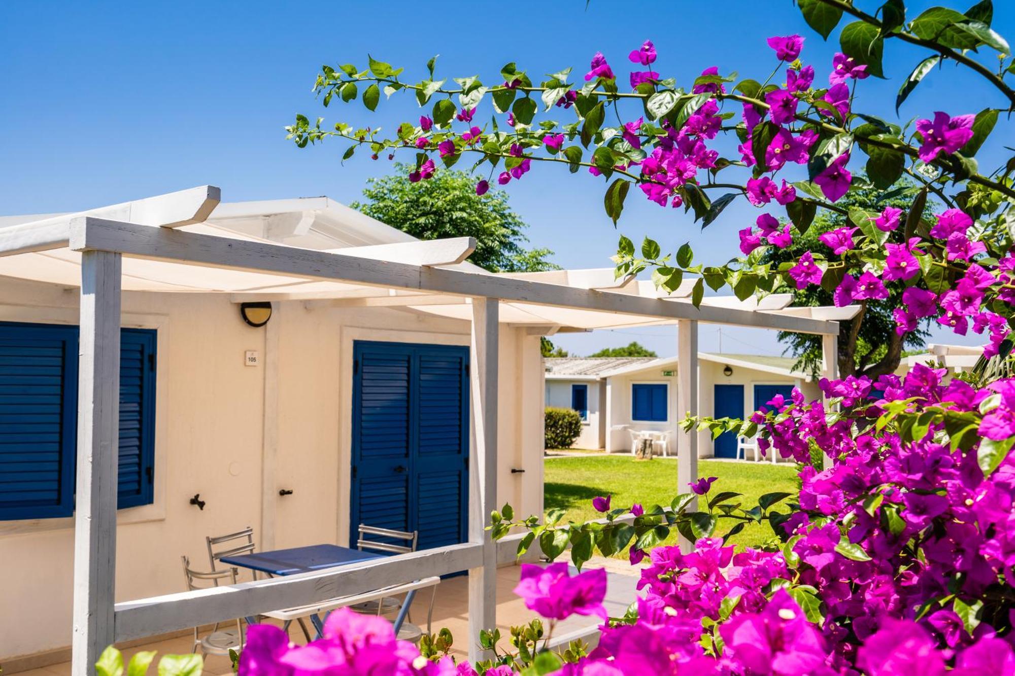 Le Dune Beach Club Messina Exterior foto