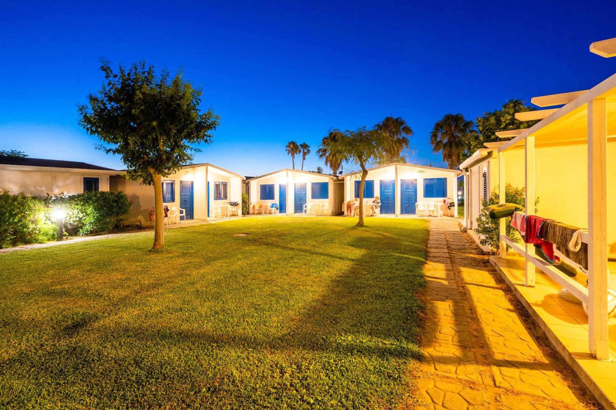 Le Dune Beach Club Messina Exterior foto