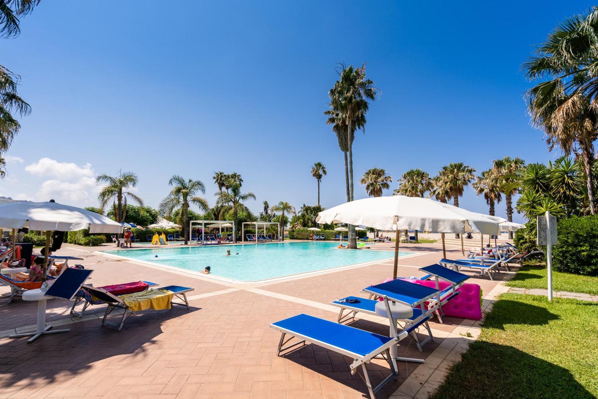 Le Dune Beach Club Messina Exterior foto
