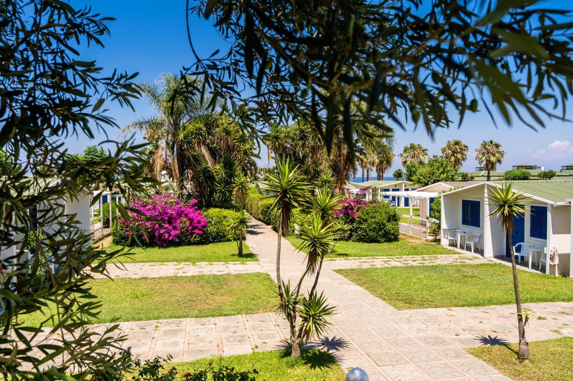 Le Dune Beach Club Messina Exterior foto